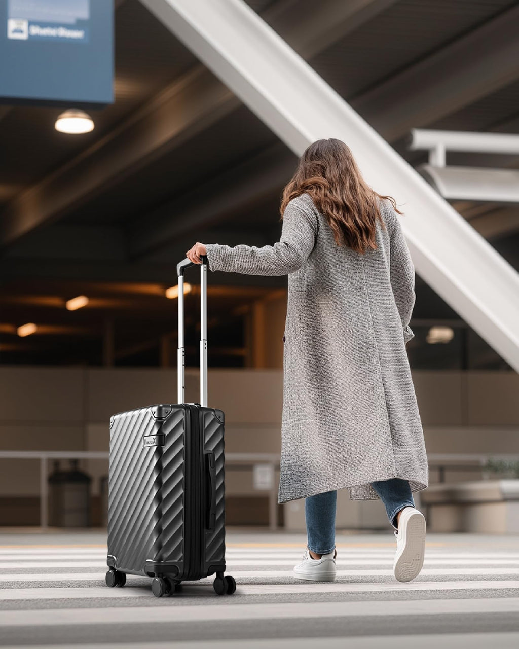 20 Inch Carry On Luggage 22x14x9 Charcoal Metallic Z15260